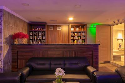 ویزیون دلوکس هتل