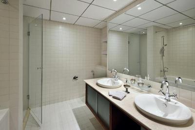 دریم این آپارتمنتس ادرس دبی مارینا