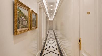 1890 سوییت هتل