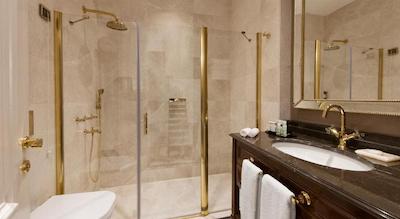 1890 سوییت هتل