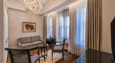 1890 سوییت هتل