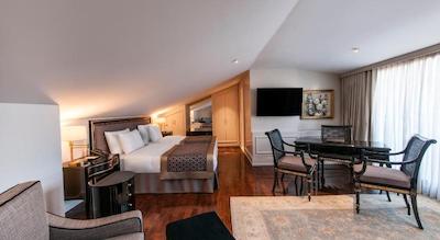 1890 سوییت هتل