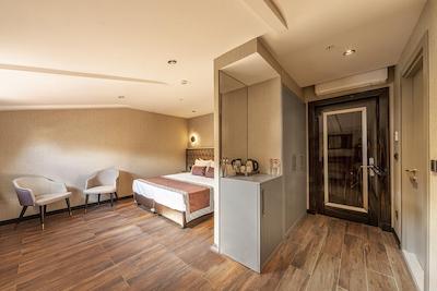 یورو دیزاین هتل