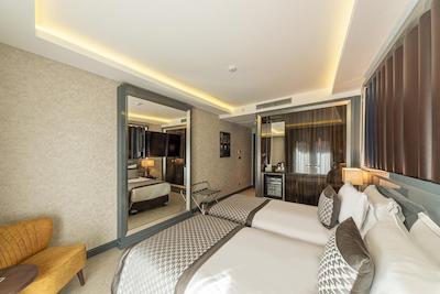 یورو دیزاین هتل