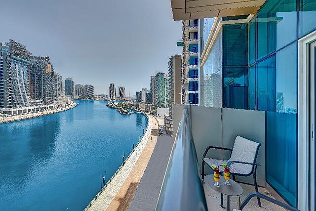 ROYAL CONTINENTAL SUITES
