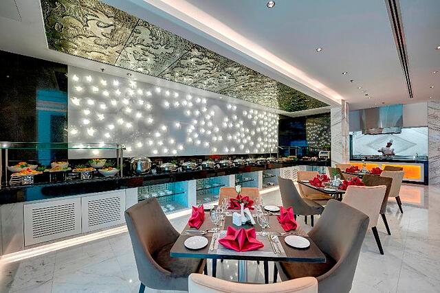 ROYAL CONTINENTAL SUITES