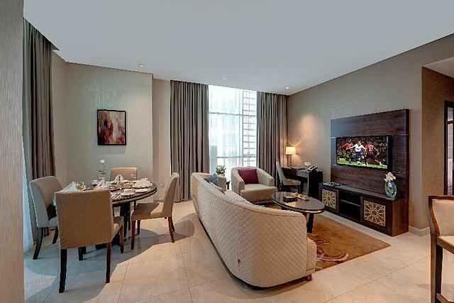 ROYAL CONTINENTAL SUITES