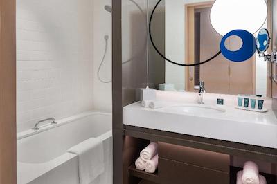 نواتل دوبی گلد دیستریکت