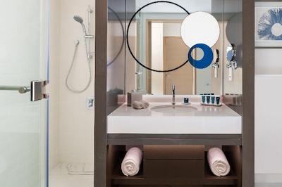 نواتل دوبی گلد دیستریکت