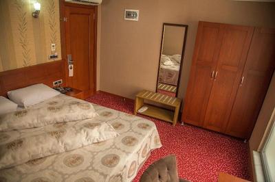 گرند مرین ایرپورت هتل