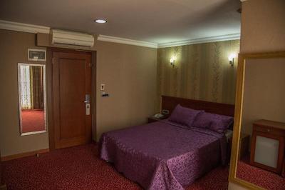 گرند مرین ایرپورت هتل