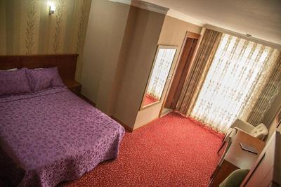 گرند مرین ایرپورت هتل