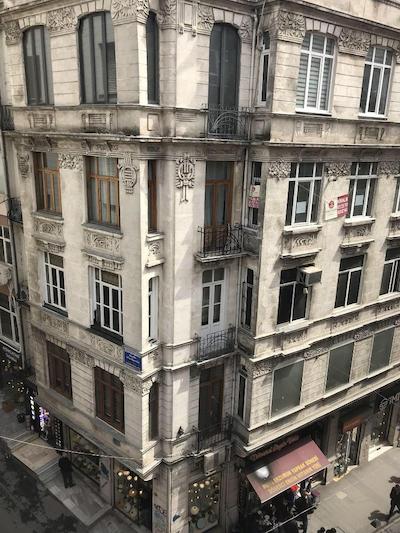 کاموندو آپارتمنتز