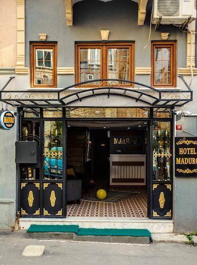 مادرو هتل