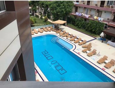 گرند گلد هتل