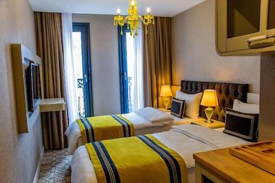 هوملایک هتل