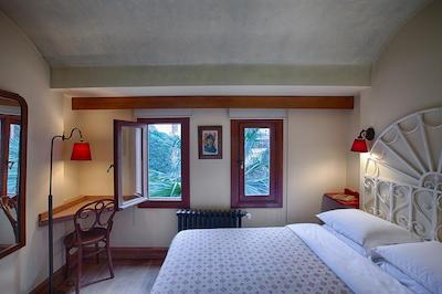 هتل امپرس زو