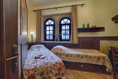 هتل امپرس زو