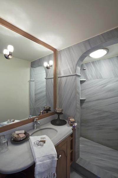 هتل امپرس زو