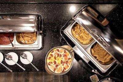 رایز آرون بیزینس هتل مرتر