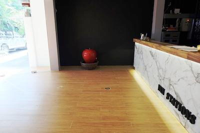 این استیشنز هاستل