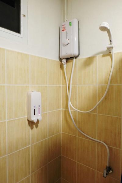 این استیشنز هاستل