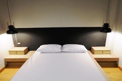 این استیشنز هاستل