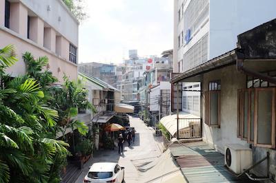 این استیشنز هاستل