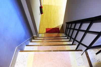 این استیشنز هاستل