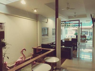 کیم هاستل ۲ مولنگ