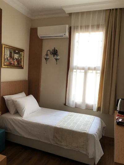 اتامان اس پیر هتل