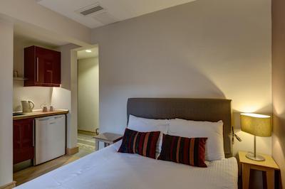 نامبر ۱۱ هتل آپارتمنتز