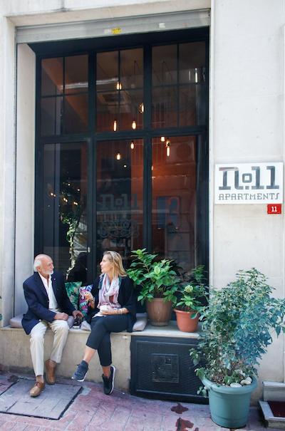 نامبر ۱۱ هتل آپارتمنتز