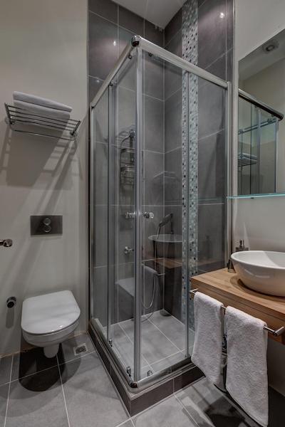 نامبر ۱۱ هتل آپارتمنتز