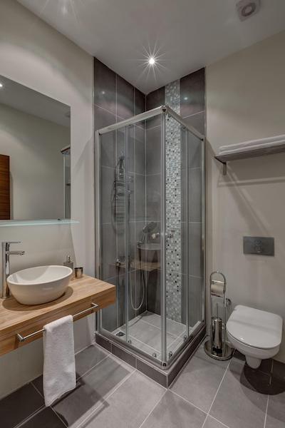 نامبر ۱۱ هتل آپارتمنتز