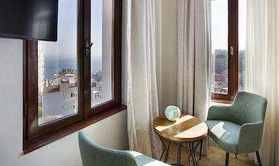 جونو هتل تکسیم