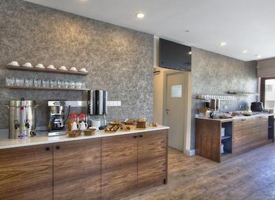 جونو هتل تکسیم