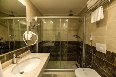 میس استانبول هتل اند اسپا