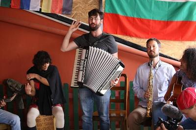 پافین هاستل