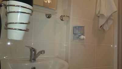 پافین هاستل