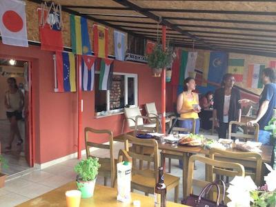 پافین هاستل