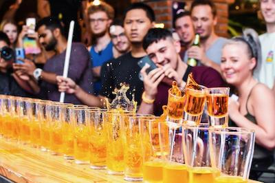 مد مانکی بانگوک هاستل ادالتز اونلی