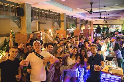 مد مانکی بانگوک هاستل ادالتز اونلی