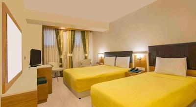 توکاز پورت هتل