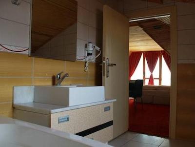 توکاز پورت هتل