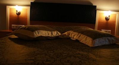 توکاز پورت هتل