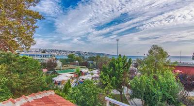 توکاز پورت هتل