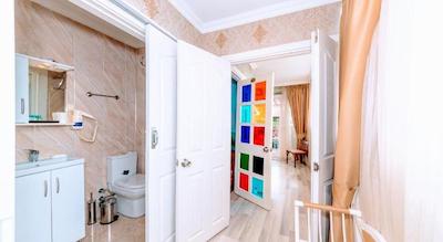 والنوت شل هتل