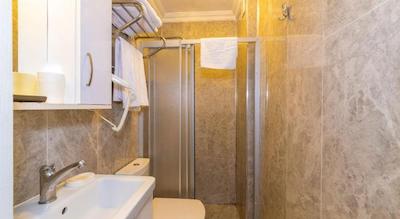 والنوت شل هتل