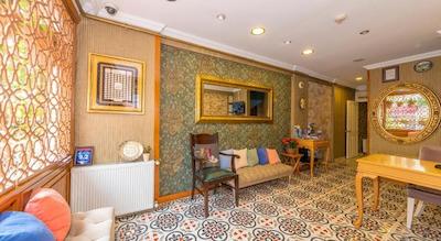 والنوت شل هتل